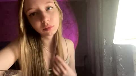 Jenny online show from April 16, 9:39 pm