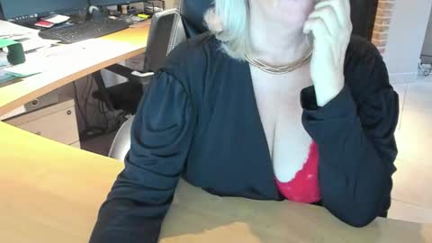 Snapshot of tammy4camfun chatting on October 14, 4:09 pm Tammy online show from October 14, 4:09 pm