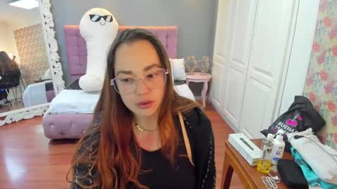 Tammara  online show from September 23, 4:32 am