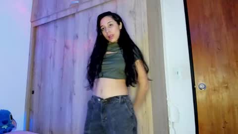Snapshot of tania06 chatting on October 4, 3:05 pm tania06 online show from October 4, 3:05 pm