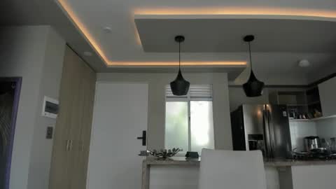 taniabonnet  online show from March 2, 4:03 pm