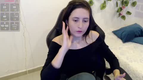 Snapshot of taniadevil_69 chatting on December 21, 3:31 pm Tania online show from December 21, 3:31 pm