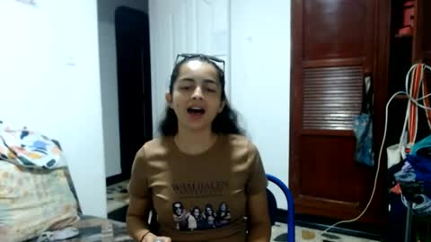 Angeline  Follow  online show from June 25, 11:28 pm