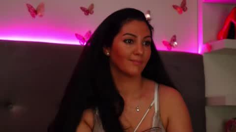 Snapshot of tanyakrosss chatting on December 2, 7:10 am Tania online show from December 2, 7:10 am