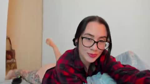 Tara online show from July 15, 8:57 pm