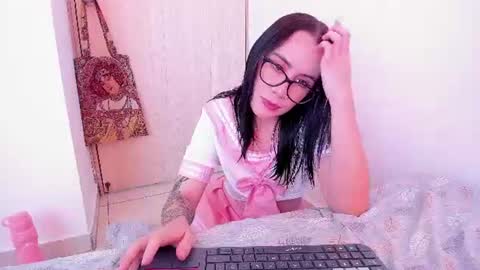 Tara online show from July 11, 3:34 pm