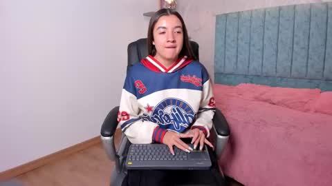 Tara  online show from February 20, 12:07 pm