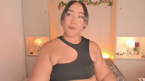  T A R A  online show from September 18, 4:44 am