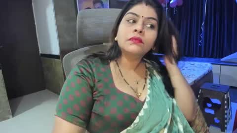 Snapshot of tarivishu23 chatting on February 19, 1:18 am tarivishu23 online show from February 19, 1:18 am