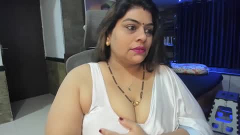 Snapshot of tarivishu23 chatting on March 8, 12:53 am tarivishu23 online show from March 8, 12:53 am