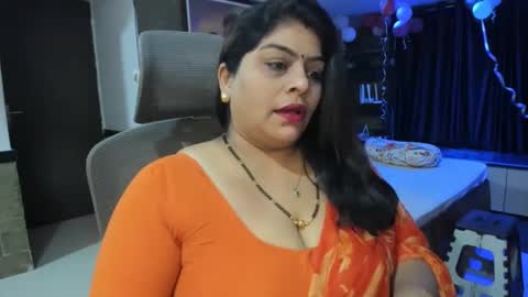 Snapshot of tarivishu23 chatting on February 15, 2:55 pm tarivishu23 online show from February 15, 2:55 pm