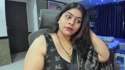 Snapshot of tarivishu23 chatting on February 12, 1:41 am tarivishu23 online show from February 12, 1:41 am