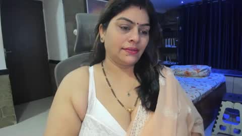 Snapshot of tarivishu23 chatting on January 27, 12:33 am tarivishu23 online show from January 27, 12:33 am