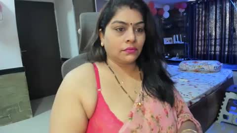 Snapshot of tarivishu23 chatting on February 23, 2:56 am tarivishu23 online show from February 23, 2:56 am