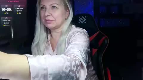 Tasha  Moon online show from November 28, 5:27 pm