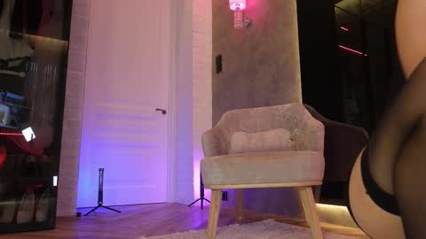Snapshot of tasha_allas chatting on September 22, 10:35 am Tasha online show from September 22, 10:35 am