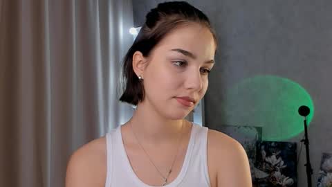 Snapshot of tate_angel chatting on October 17, 6:11 pm Tate online show from October 17, 6:11 pm