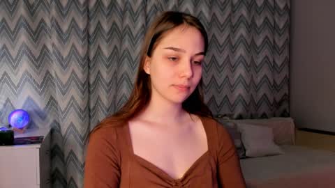 Snapshot of tate_angel chatting on February 1, 6:19 pm Tate online show from February 1, 6:19 pm