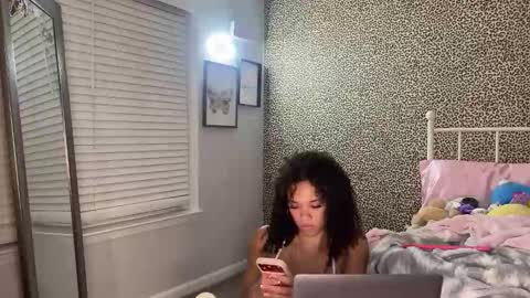 Tate Harper  online show from June 7, 1:12 am
