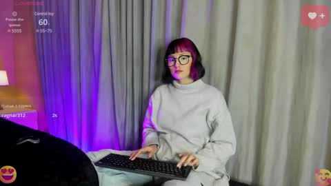Snapshot of tati_cardenas chatting on March 11, 3:58 am AME online show from March 11, 3:58 am