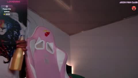 Tati Garcia online show from December 11, 3:45 am