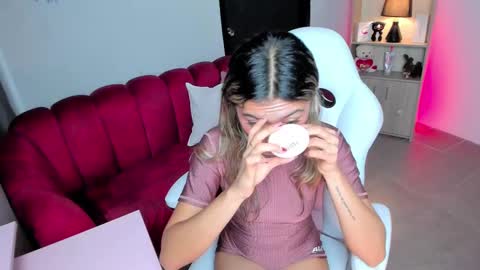 tatiana_mendoza online show from October 2, 6:35 pm