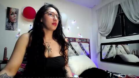 Snapshot of tatiana_ninfomaniaca chatting on March 3, 6:31 pm tatiana online show from March 3, 6:31 pm