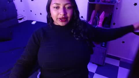 Snapshot of tatiana_wd chatting on February 24, 12:27 am tatiana online show from February 24, 12:27 am