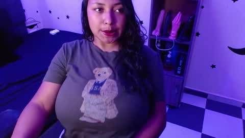 Snapshot of tatiana_wd chatting on February 27, 1:27 am tatiana online show from February 27, 1:27 am