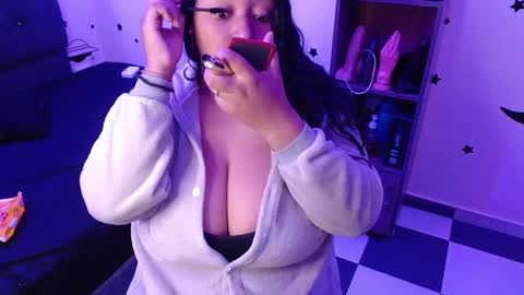 Snapshot of tatiana_wd chatting on February 22, 2:16 pm tatiana online show from February 22, 2:16 pm