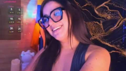 Tatiss online show from July 5, 3:02 am