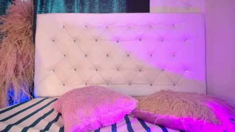 tatix online show from April 21, 6:48 pm