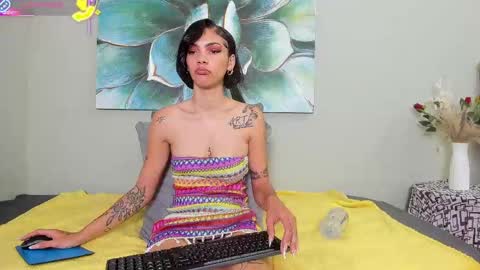 tattoedlexi_ online show from June 9, 9:20 am