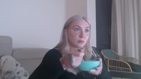 tattoobbgirl online show from November 26, 6:42 pm