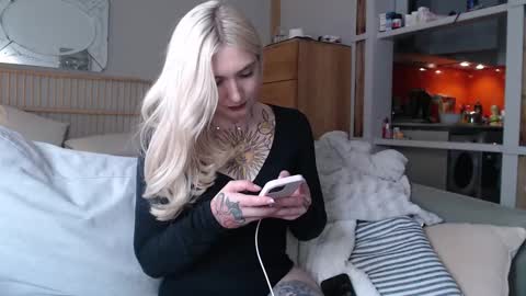 tattoobbgirl online show from February 24, 2:58 pm