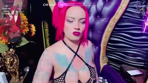 Snapshot of tattooderek chatting on February 22, 1:01 pm tattooderek online show from February 22, 1:01 pm