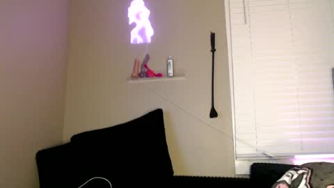 nyxxx online show from June 22, 1:43 am