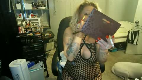 Snapshot of tattooeddirtyteacher chatting on February 14, 9:34 am Lisa Lovely online show from February 14, 9:34 am