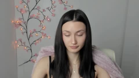 Taya online show from May 5, 5:43 am