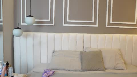 Teylor  Kim online show from November 14, 8:31 pm