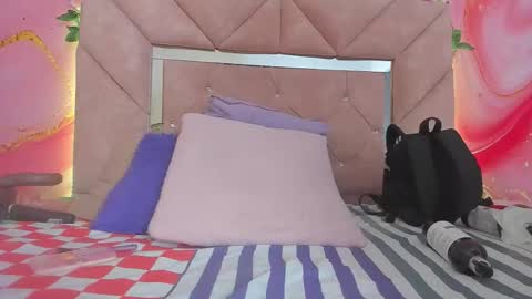 Sarah  online show from March 18, 6:57 pm