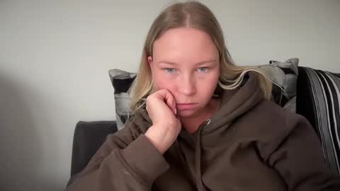 taylorlovett online show from February 13, 2:09 pm