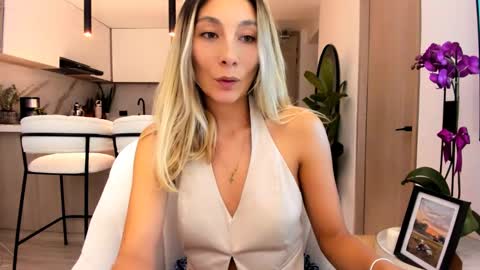 Snapshot of teffsweet18 chatting on March 2, 4:07 am Amy No penetration Virgiin giirl online show from March 2, 4:07 am