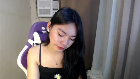 YOGIRL MAXINE online show from July 23, 5:15 am