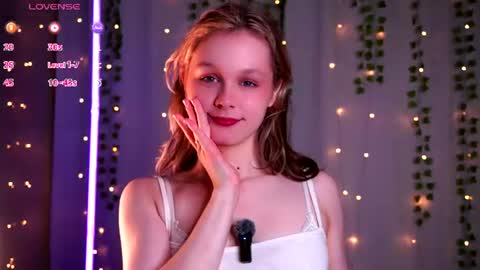 Hey Im Aneta  online show from August 1, 7:05 pm