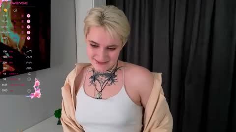 Maria online show from December 18, 2:11 pm