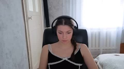 Anny Simpson online show from November 10, 4:29 am