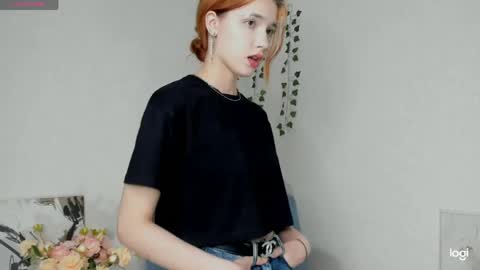 Caroline online show from May 12, 6:14 pm