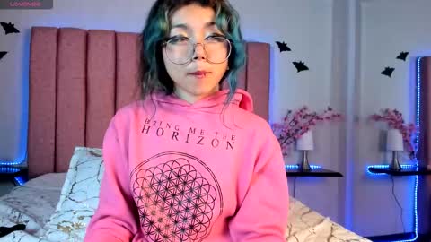 terumikitty online show from November 15, 2:12 am