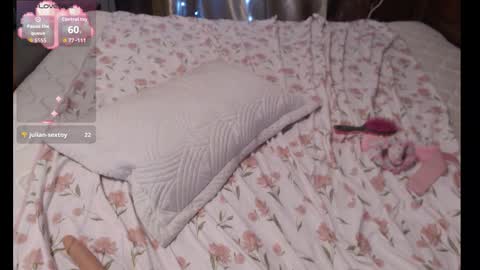 Kira online show from October 4, 9:08 pm